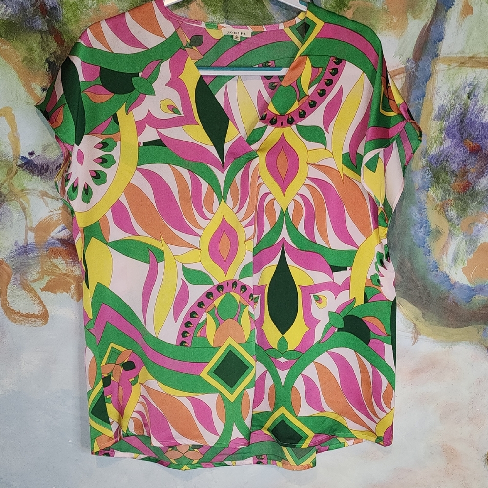 JODIFL Vibrant Pink and Green Patterned Blouse